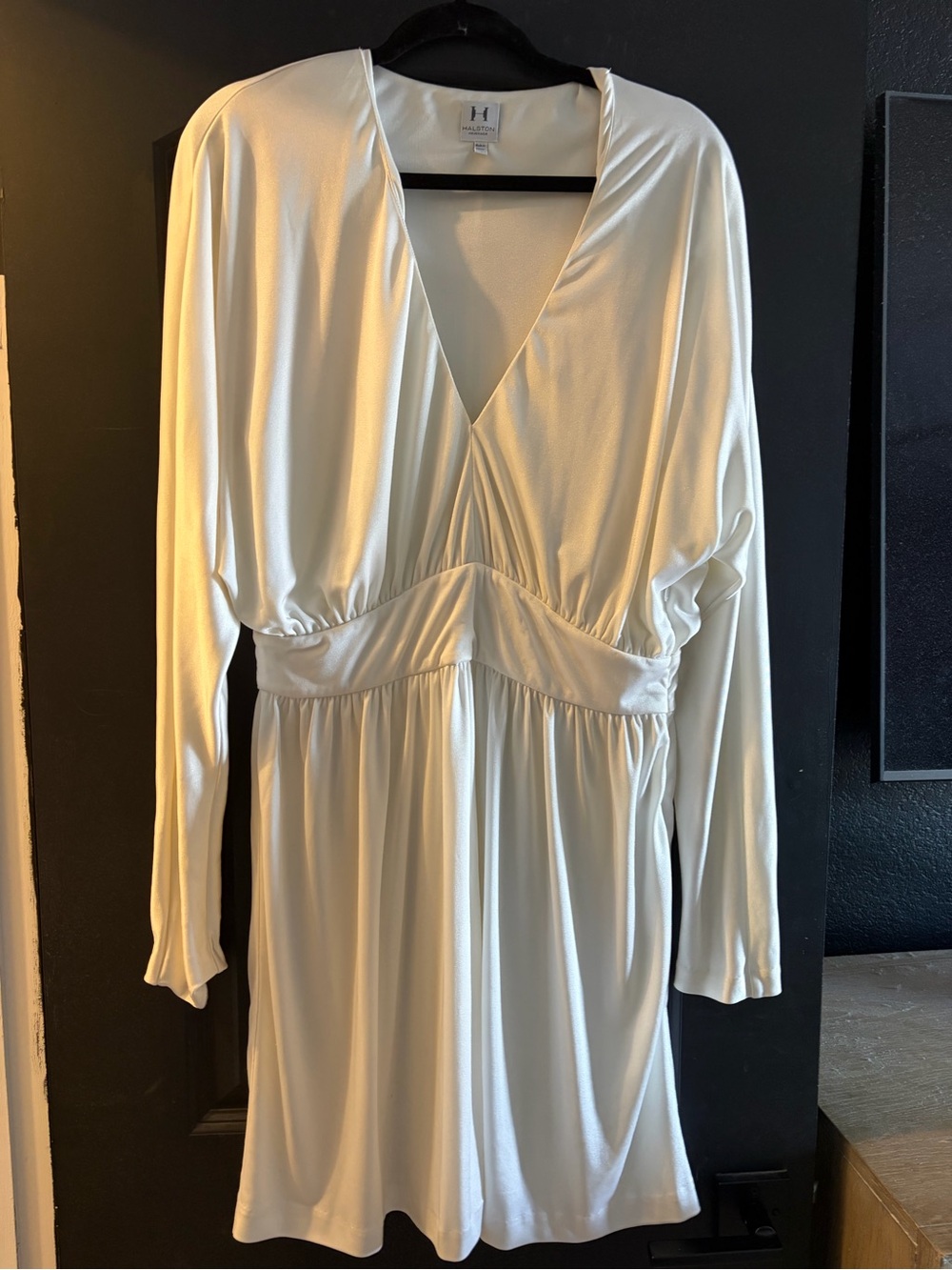 Halston Heritage Ivory Long Sleeve V-Neck Dress